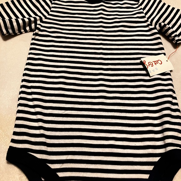 2 summer onesies - Picture 4 of 6